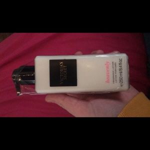 Victoria’s Secret Heavenly lotion